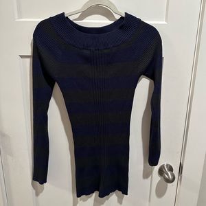 Derek Heart Scoop Neck Ribbed Sweater Sz Lg.